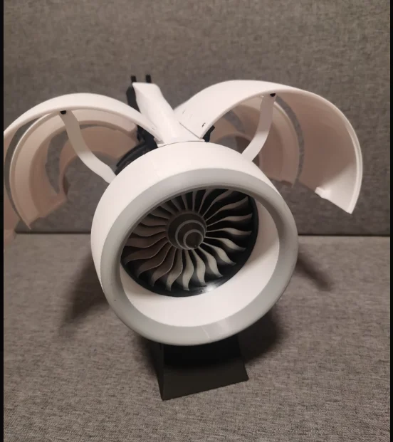 Trent 900 Turbofan Engine Model, Expandable Display Gift