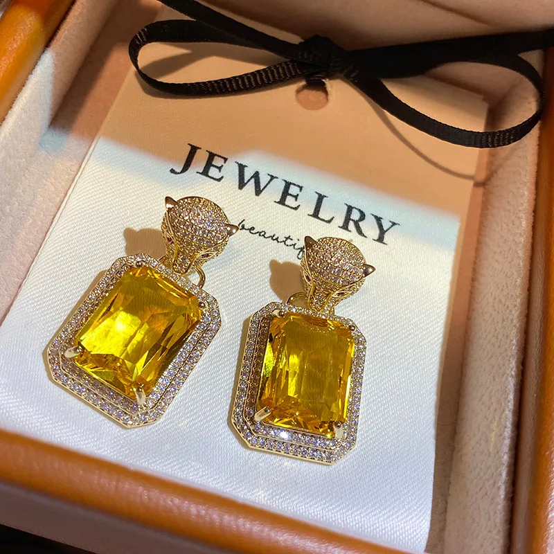 Zircon Light Luxury Fashion Temperament Earrings