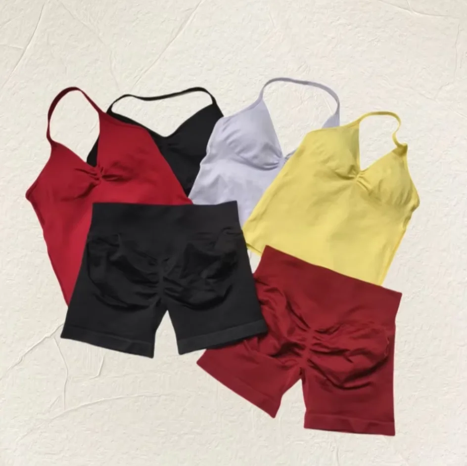 

2025 New set of simple design sports yoga shorts seamless grab butt sports fitness shorts hip lift stretching fitness clothes