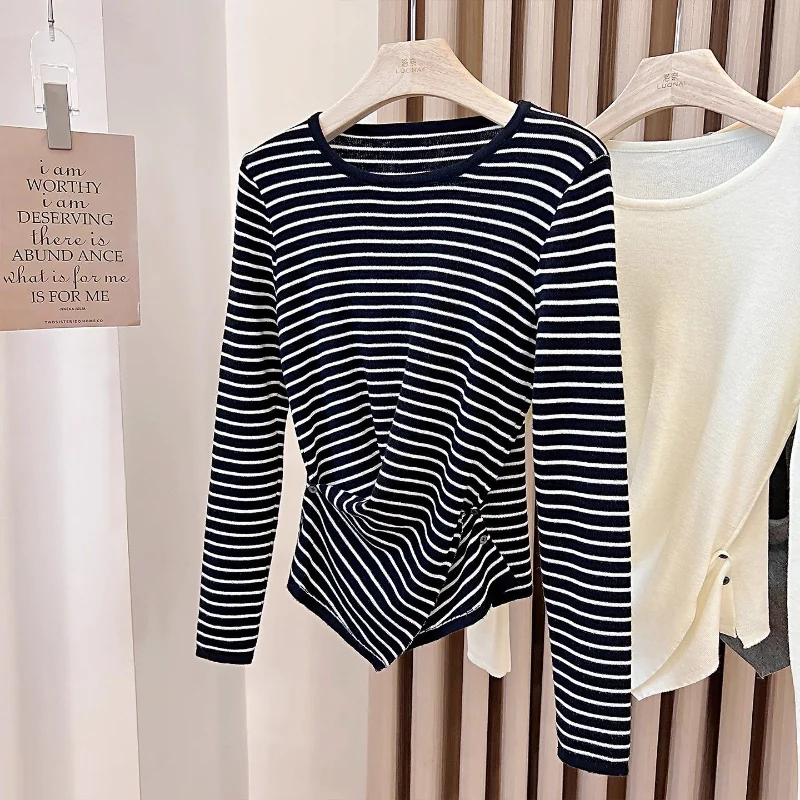 

Корейский стильный полосатый свитер с длинными рукавами для женщин, весенне-осенний, новый фасон, приталенный топ, модный