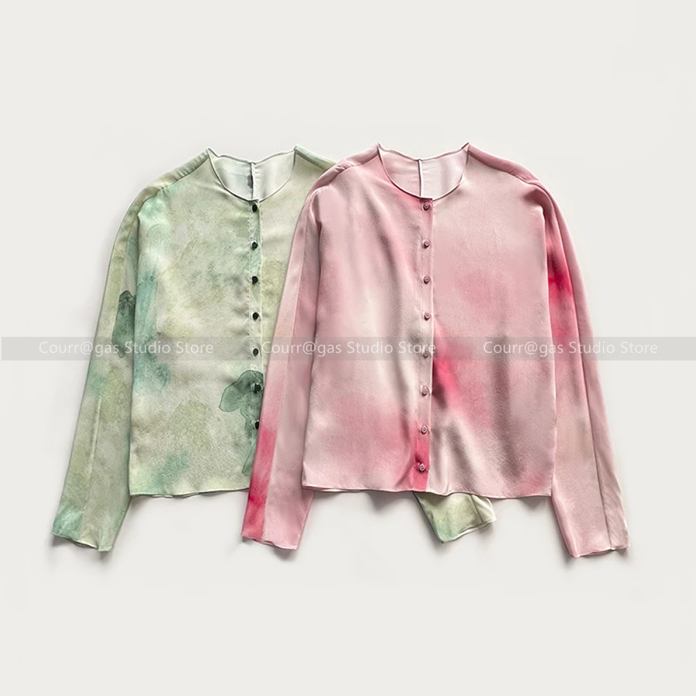 

Spanish niche ~ small fresh round neck single-breasted silk printed long-sleeved shirt blouse female