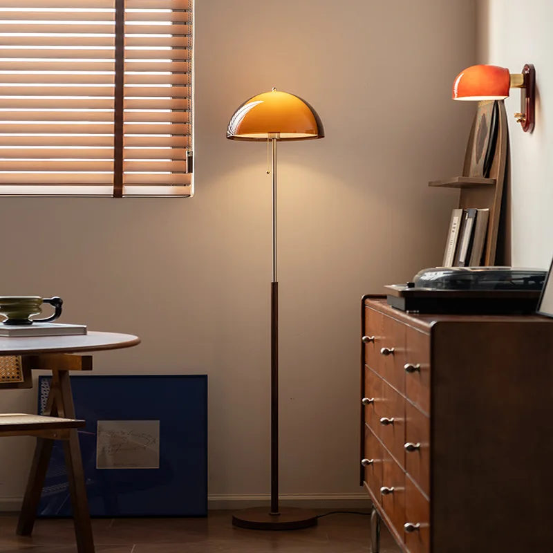 American Modern Floor Lamp Sunset Ambient Light for Bedroom Bedside or Living Room Sofa Designer-Style Retro Standing Lamp