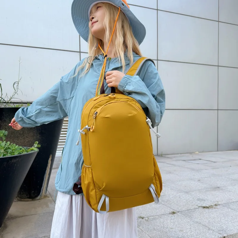 Simple outdoor hiking bag, large-capacity lightweight backpack