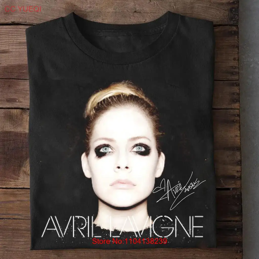 Avril Lavigne - Avril Lavigne Album Short Sleeve Black All Size Shirt 1C05