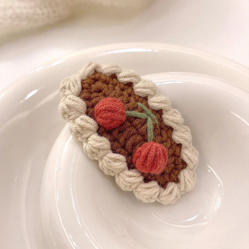 2 ชิ้นโครเชต์เชอร์รี่ถักผมคลิปสําหรับสาวอุปกรณ์เสริมผมเด็กถักดอกไม้ Hairpin Maillard สีน้ําตาลคลิปจระเข้