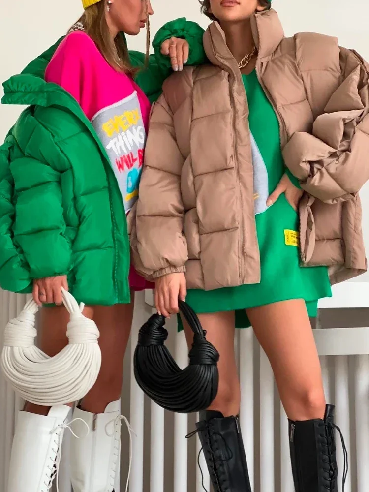 Chaquetas de invierno para mujer 2024, chaqueta acolchada gruesa y holgada a la moda, abrigo de invierno verde de calle con diseño de intercambio