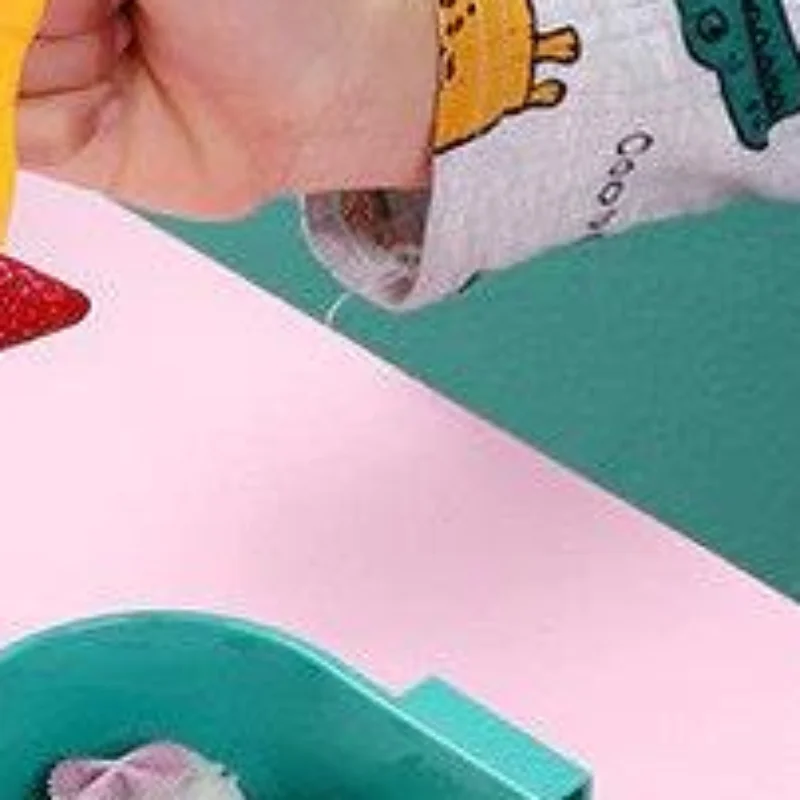 Kids.Outdoor Utensils - กล่องข้าวเบนโตะลายการ์ตูนน่ารักสำหรับเด็ก 3 ช่อง ฝาปิดกันรั่ว พร้อมชุดช้อนส้อม ปลอดภัยต่ออาหาร
