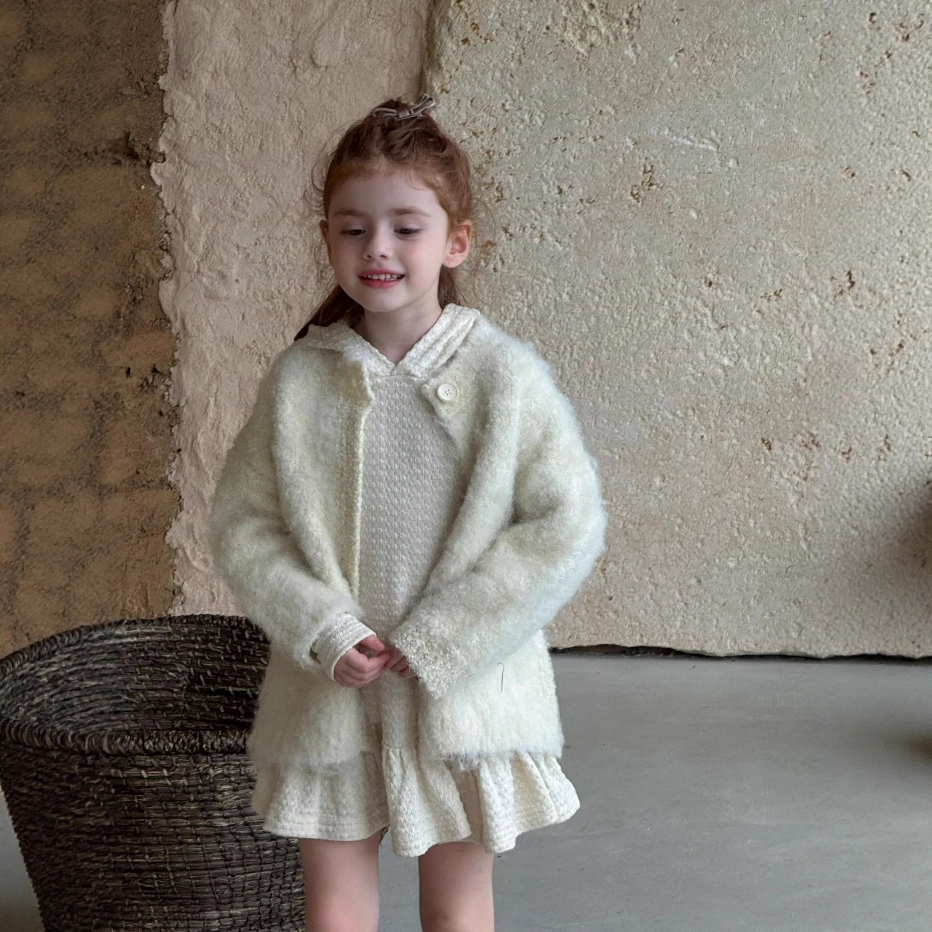 

2025 Autumn and Winter New Children Clothing Korean Girls Thick Sweater Jacket Korean Children Casual Sweater Cardigan