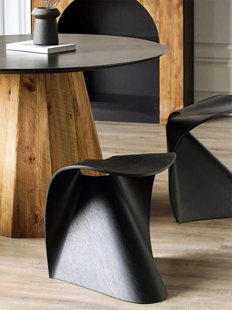 Creative Nordic solid wood stool, modern simple dining chair, home dining chair, special-shaped bench, tea room chair