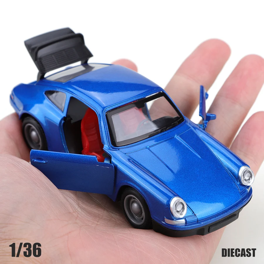 Old-style alloy 9ll model car, three doors can be opened, super collectible, boy's toy, pullback function, 1/36 (bagged).