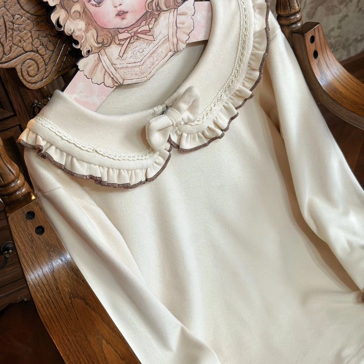 Süße japanische Lolita-Langarmbluse, Herbst-Winter-Puppenkragen, Samthemd, Spitzenbesatz, inneres Oberteil, passendes JSK-Outfit von Lolita