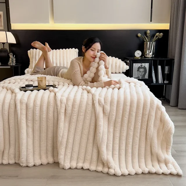 Solid Color Thickened Wide Striped Multifunctional Blanket Can Be Used As Bed Sheet Cover Blanket， Nap Blanket， Pet Blanket 4