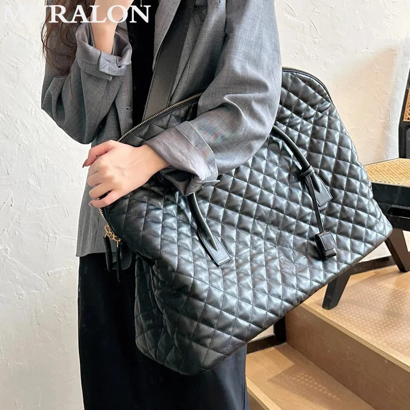 Super Large Capacity Shopping Bag Tote 2024 New Soft Leather Checkered Travel Light Luxury Crossbody Bag Daily Commuting Handbag