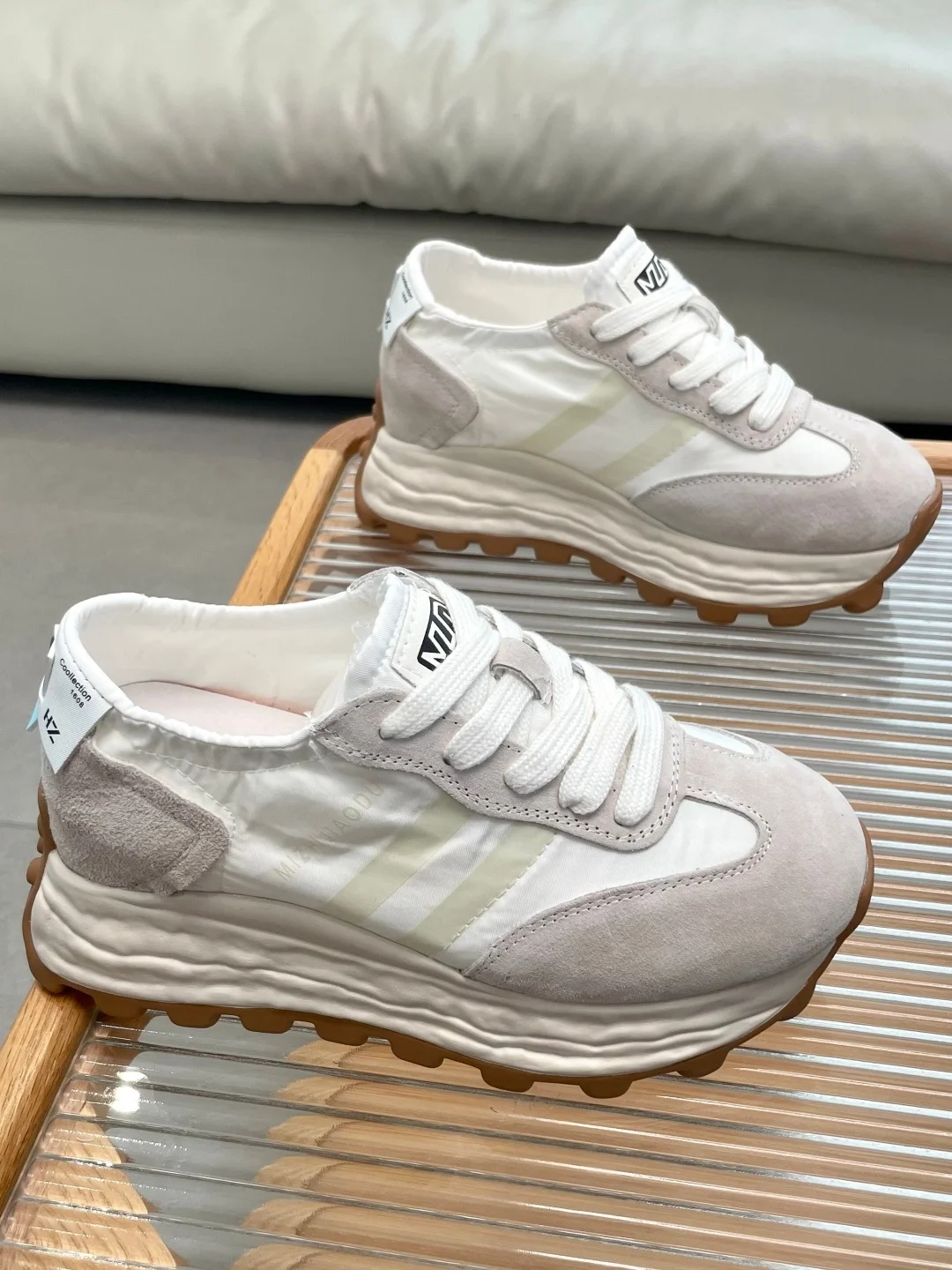 chaussures-deqin-retro-a-semelle-epaisse-pour-femmes-modele-fin-printemps-ete-chaussures-de-sport-respirantes-chaussures-decontractees-chaussures-tendance-pour-papa