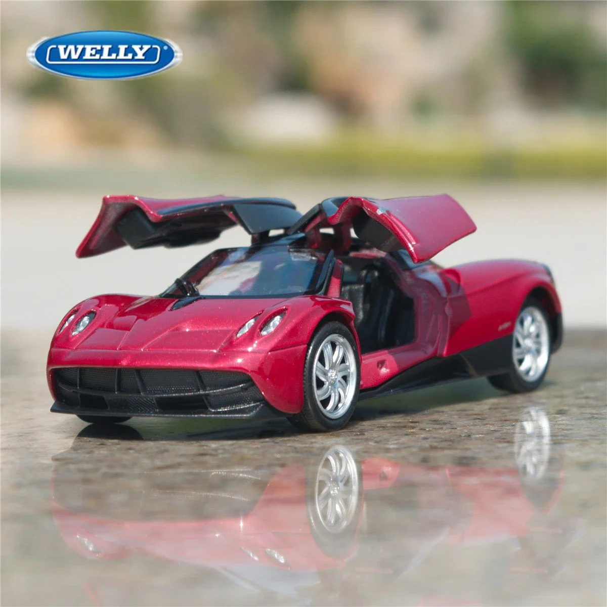 

Welly 1:36 PAGANI Huayra Alloy Sports Car Model Diecast Metal Toy Vehicles Car Model High Simulation Collection Children Gifts