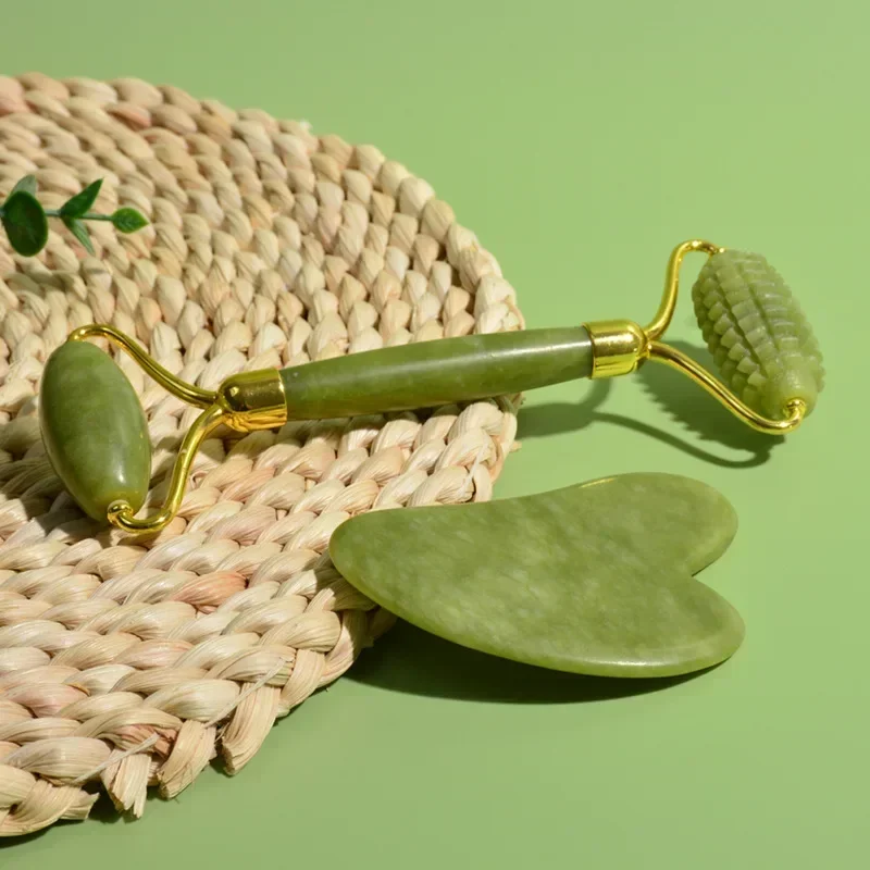 ナチュラルフェイシャルマッサージフェイスローラーかっさスクレーパーダブルヘッド翡翠石ローラースキンケア翡翠マッサージ顔ボディ用