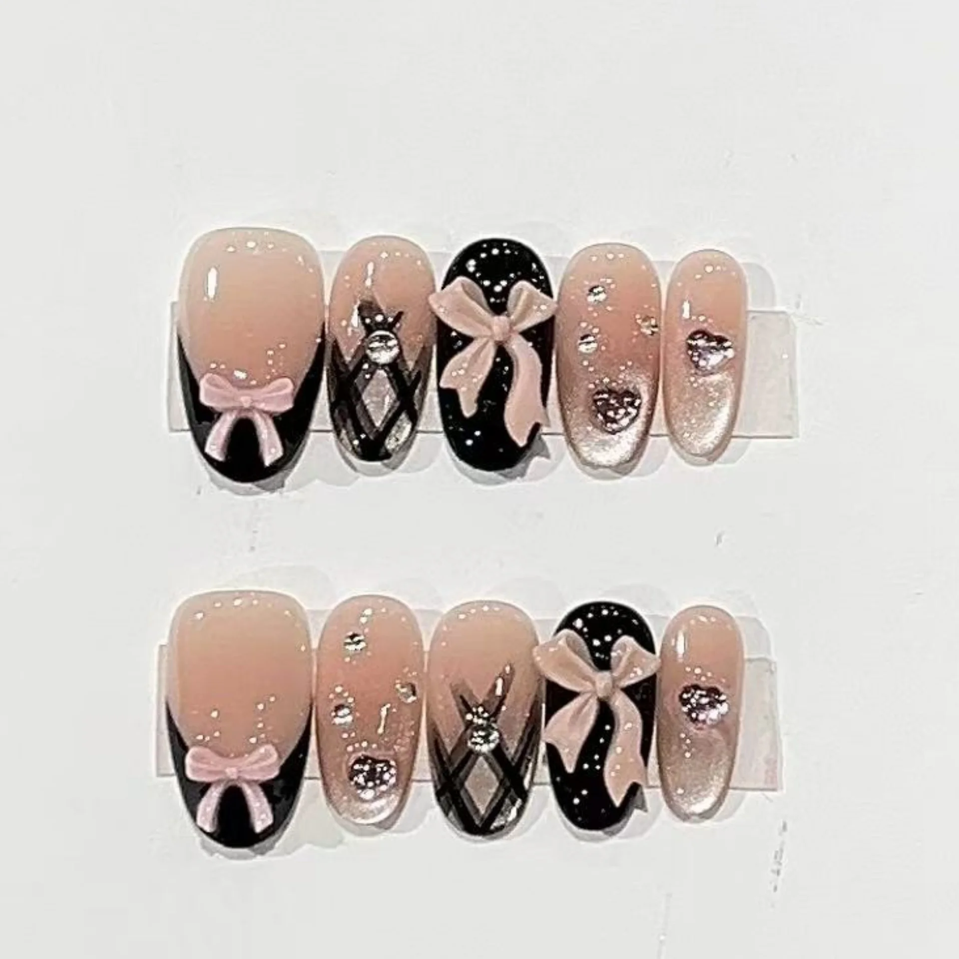 

10pcs Black French Handmade Fake Nails Tips Gradient Cat's Eye False Nail Art Bow Rhinestone Design Short Oval Press on Nails