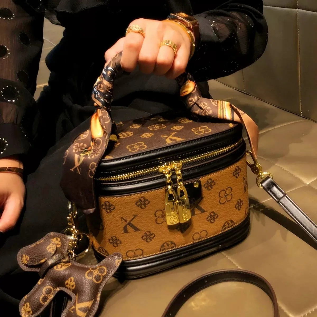 

Chic Casual Elegant Diaper Bag For Women Trendy Crossbody Handbag Designer Retro Leather Messenger Purse And Shoulder Tote