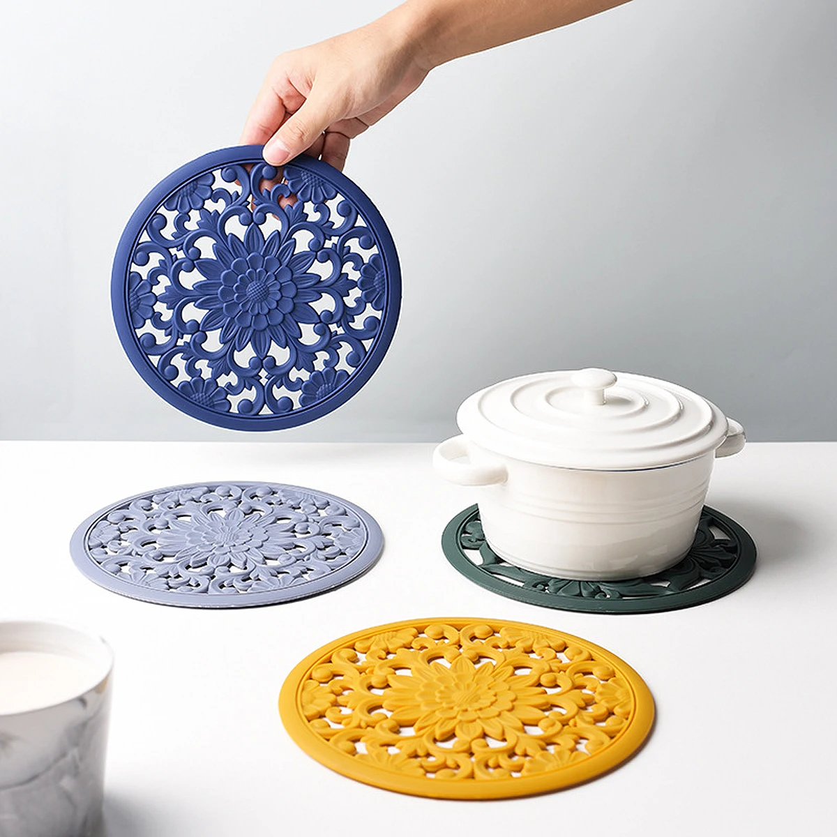 3pcs/ Set Cutout Pattern Silicone Coaster Art Flower Circular Insulation Pad Water Filter Pad Anti Scalding Kitchen Accessorie