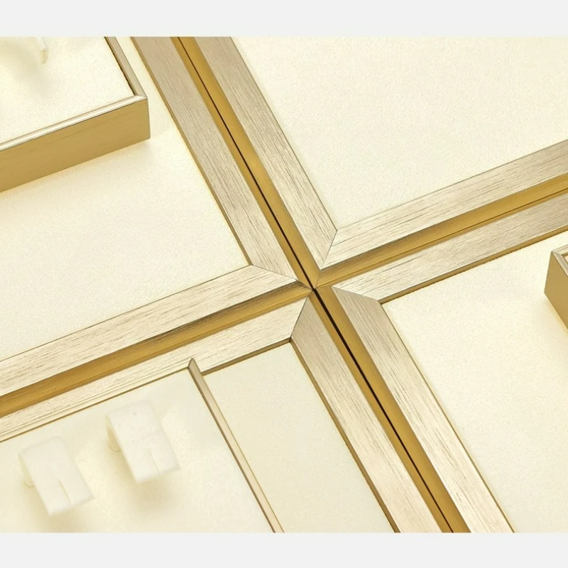 

Металл, ювелирные изделия, нефритовый реквизит, кольца, ожерелья, серьги, браслеты, стеллажи для хранения, подносы для демонстрации ювелирных изделий