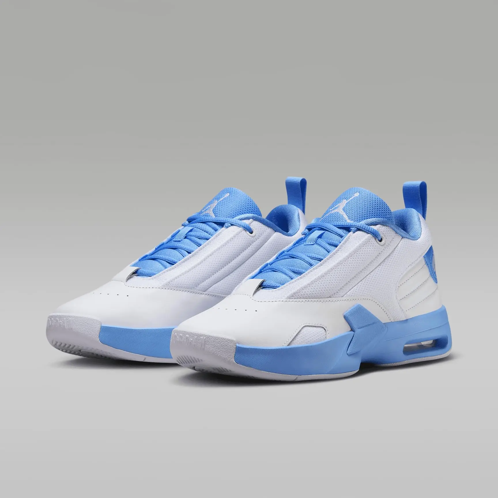 Jordan Max Aura 6 Women's Shoes view 5