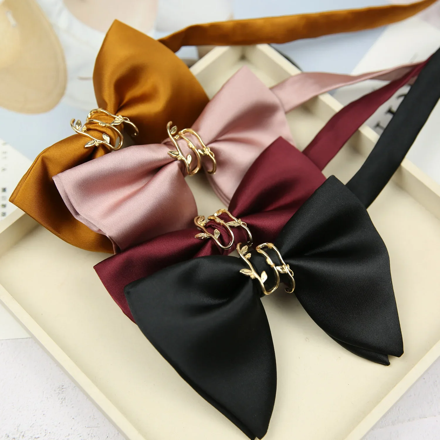 Handmade Knotted Cow Horn Pointed Bow Ties 11*12CM Polyester Solid Large Bowties for Man Groom Wedding Photography Bowknot