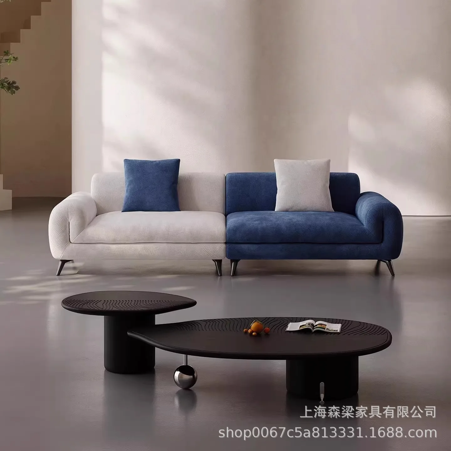DSA minimalist cream-style blue-and-white color-block vela fabric sofa, light luxury vertical row living room sofa