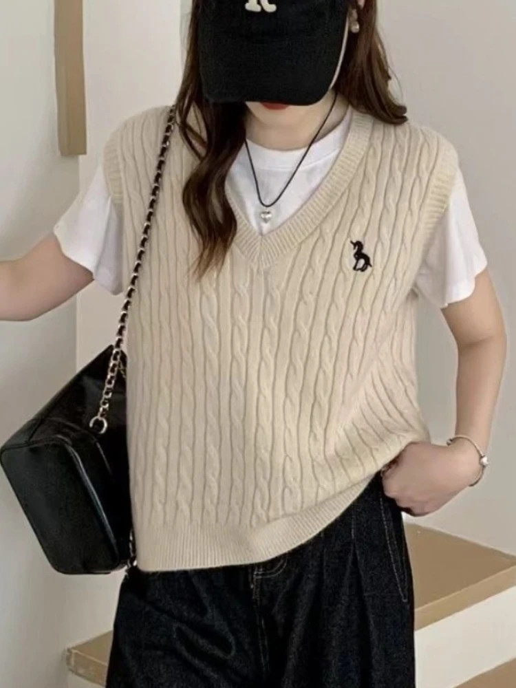 Women Sweater Vest Casual V-neck Retro Preppy Style Sleeveless Pullover Crop Top Oversize Sweater свитер женский Knitted