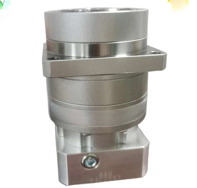 

NIDEC Xinbao gear reducer VRGF- 60/90/120/170 precision gear reducer 3 points, spot