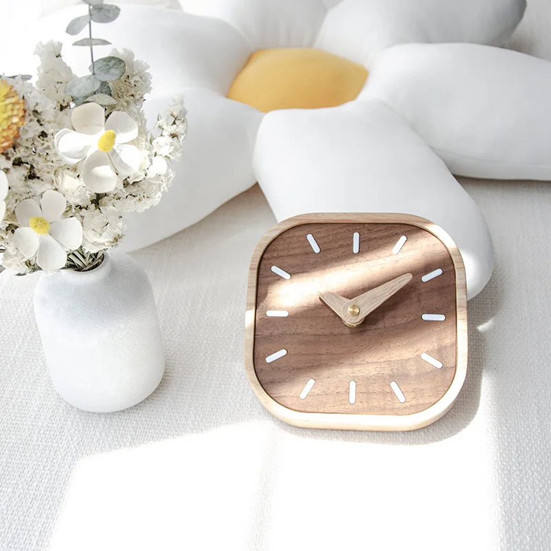 Handmade Black Walnut Solid Wood Clock Desktop Silent Table Clock Headrest Mini Watch Nordic Home Creative Decoration