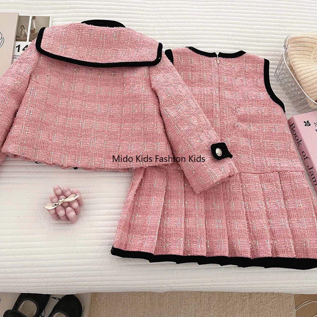 Winter Girls' Set New 2025 Fleece and thickened style coat, vest dress, Sweet Princess Two-piece set 90-150cm
