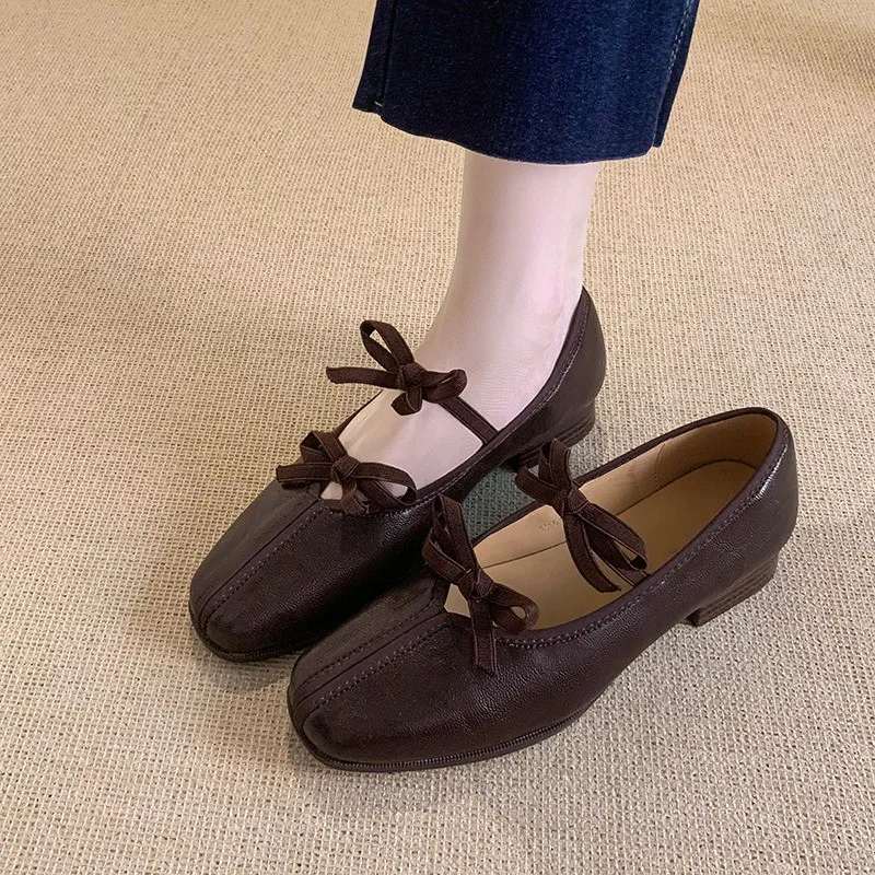 

Женские туфли Мэри Джейн с квадратным носком и толстым каблуком во французском стиле ретро, осень 2023, новый стиль, туфли Мэри Джейн с квадратным носком и толстым каблуком