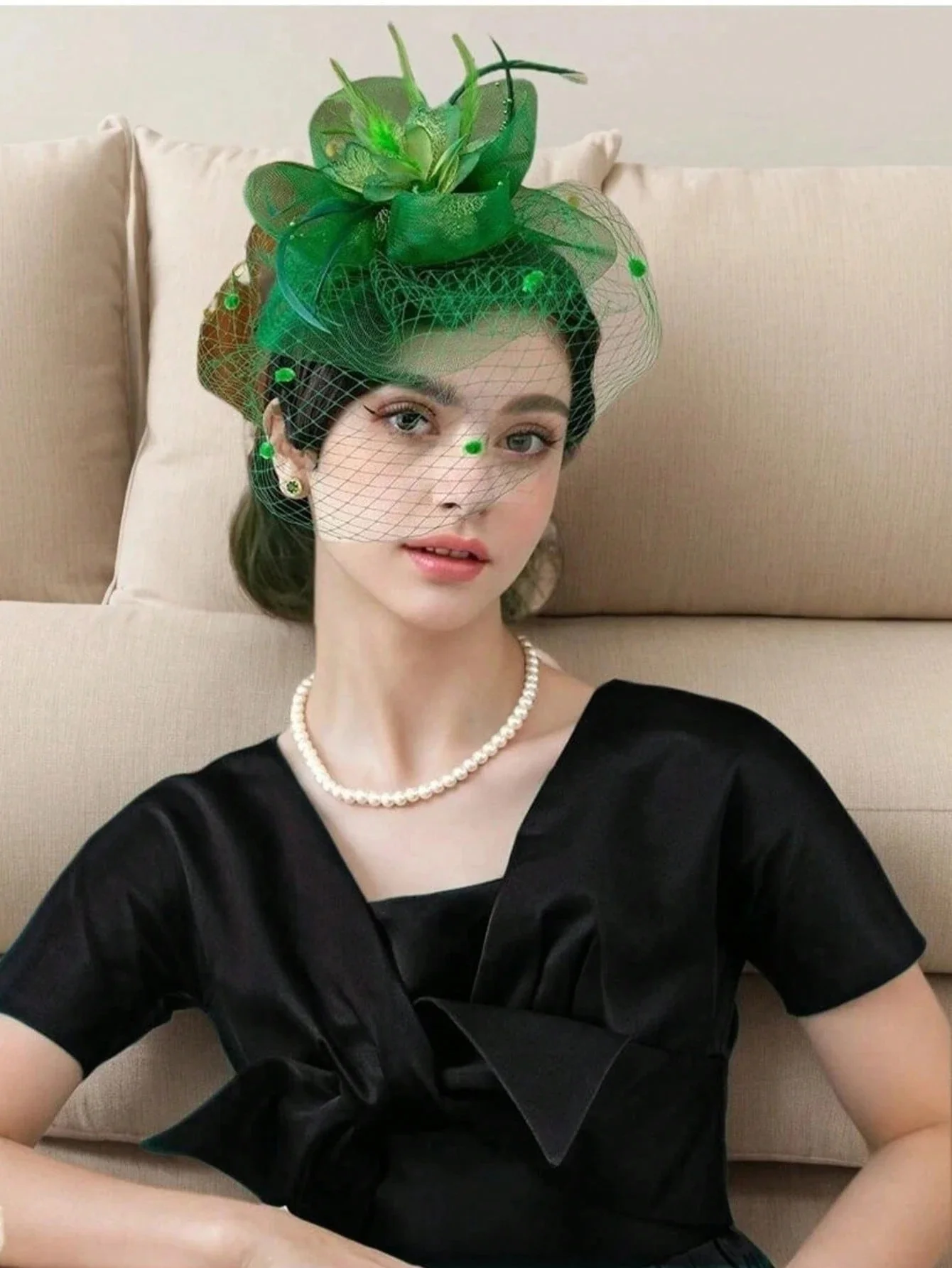 قبعات أنيقة للحفلات بطبعة زهور، قبعة حبوب منع الحمل 20s 50s مع حجاب للفتيات والنساء، غطاء رأس صغير من الريش الطبيعي