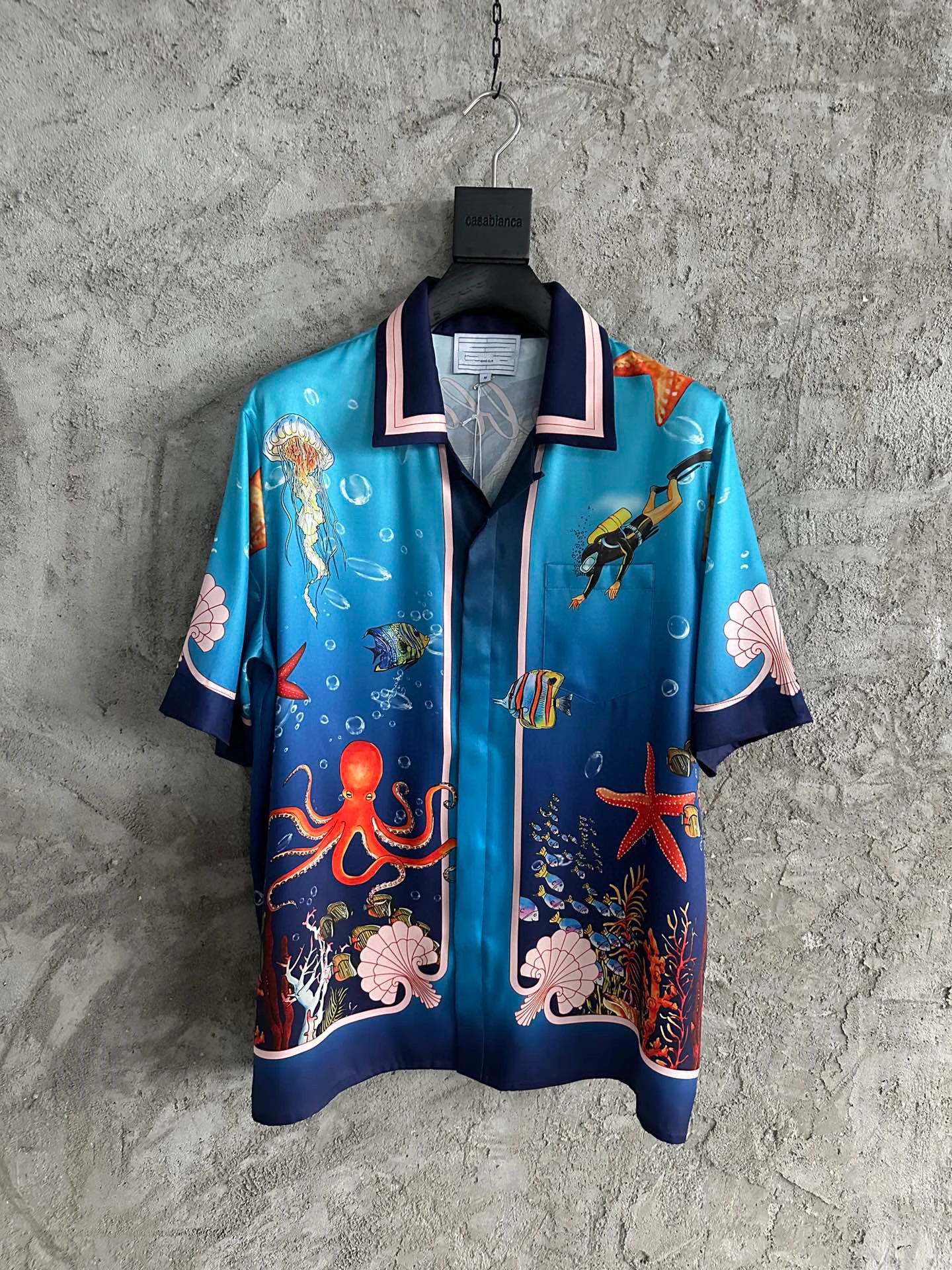 

CA 2023SS wavy silk short-sleeved shirt Silk short sleeve Marine animal patterns