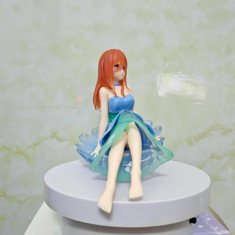 En Stock Original genuino FURYU Gotoubun No Hanayome 11cm Nakano Sanjiu colección de figuras de acción muñeca regalo de cumpleaños para niñas