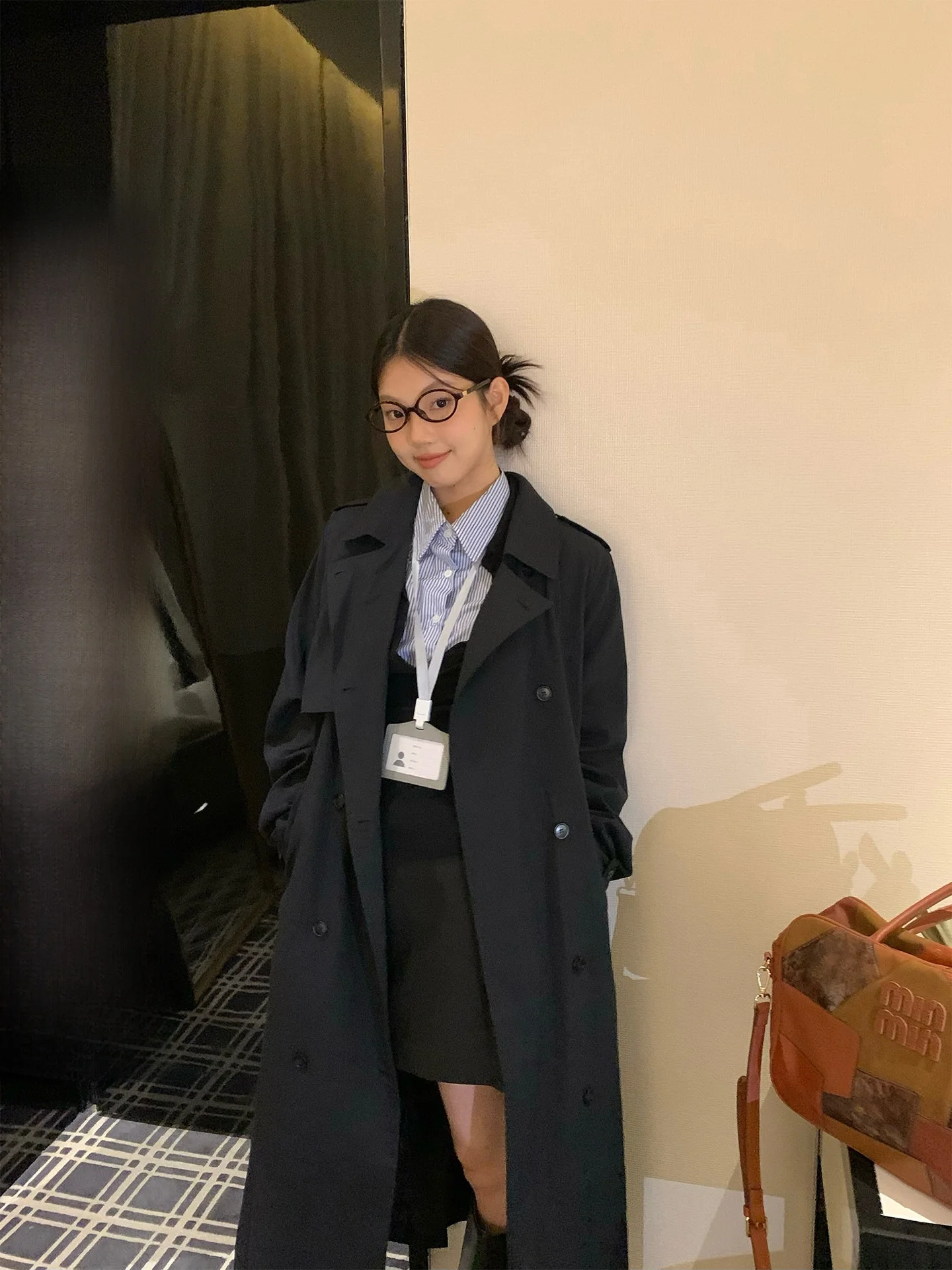 

Loose Fit Double Breasted Lapel Women's Long Coat Autumn Season Thin Sle over Knee Bla Color Windbreaker Outerwear