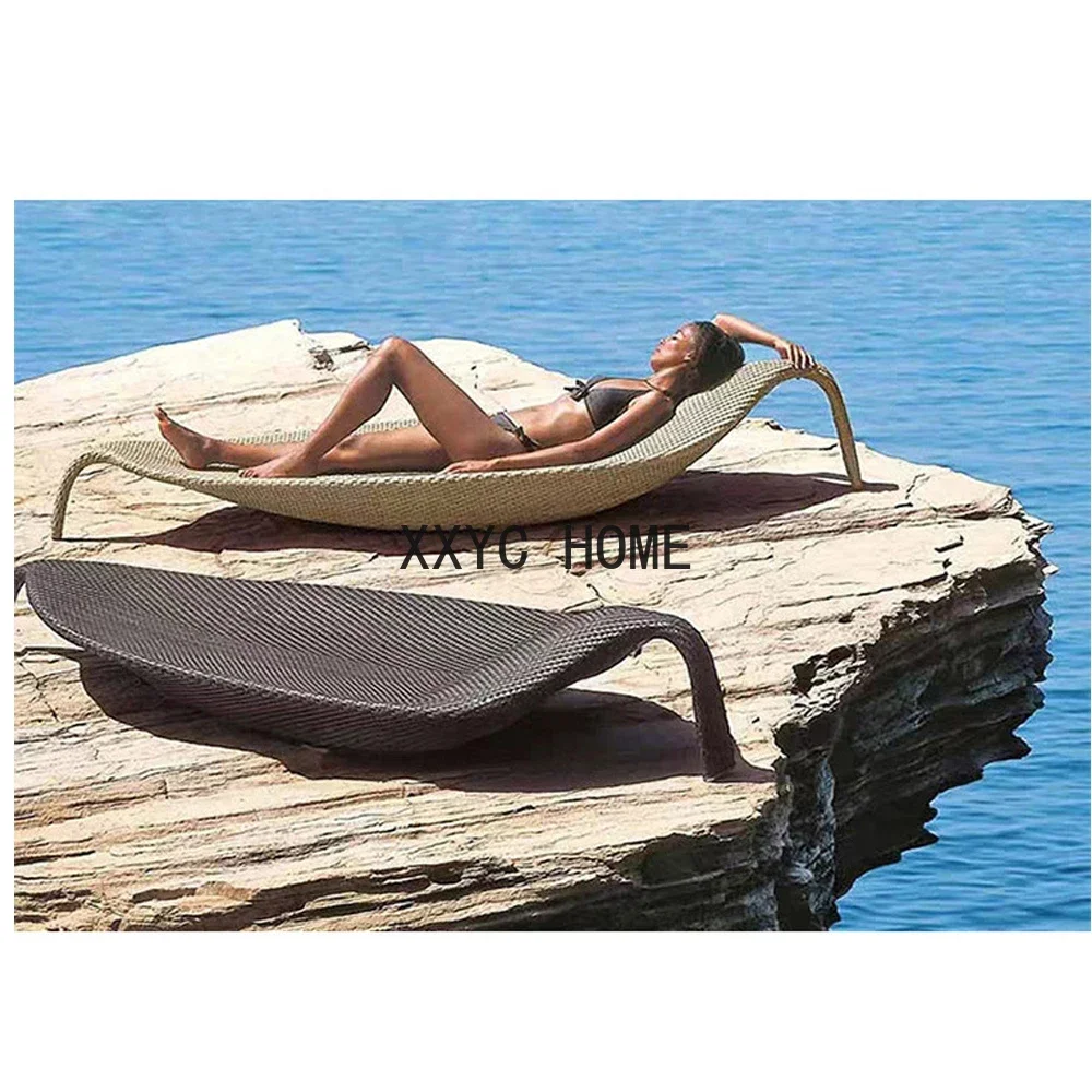 Leaves shape Outdoor beach PE rattan sunbed sun lounger lounge chair