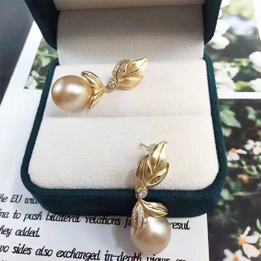

Natural South Sea Pearl Matte Leaf Style Baroque Pearl Earrings 925s