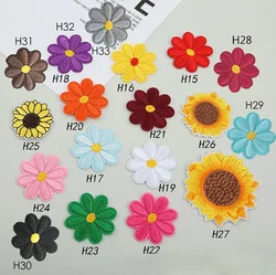 10PCS/lots Daisy Sunflower Flower Embroidery Patch Iron On Patches For Clothing Thermoadhesive Patches On Clothes Jacket Sew DIY