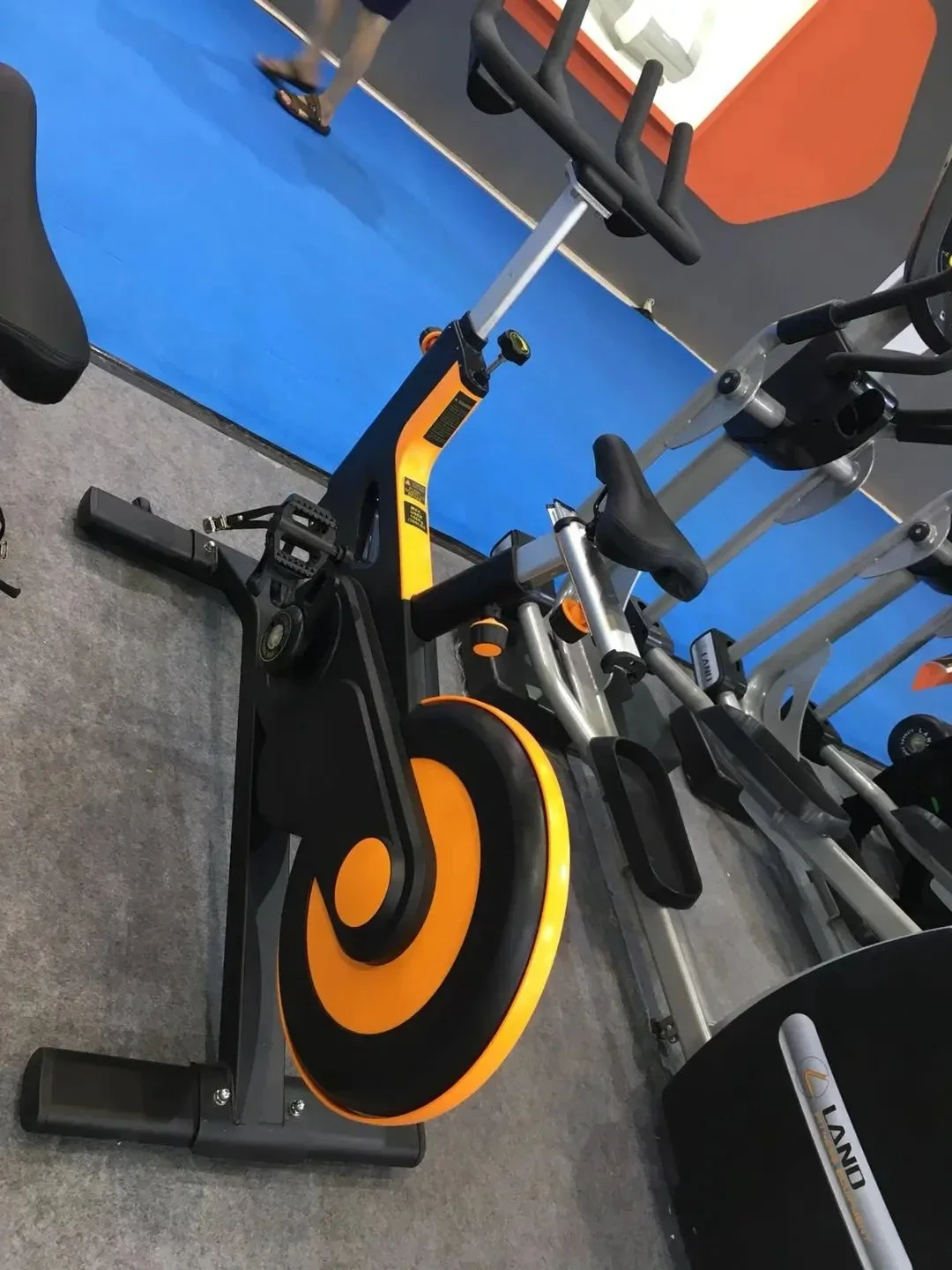 Factory Promotional Gym Equipment LD-921 Spinning Bike Double Stitched Seat Cushion with Synthetic Leather