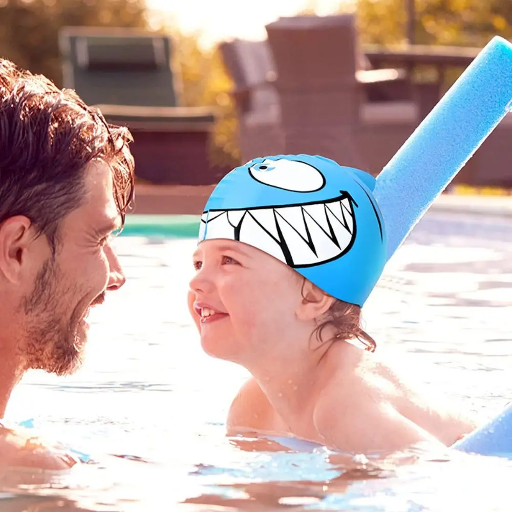 

Высококачественная силиконовая шапочка для плавания с мультяшным дизайном в виде акулы, защищающая уши, прочная, унисекс, детская шапочка для бассейна