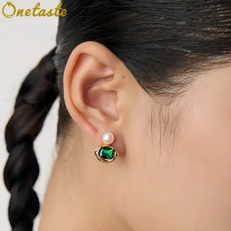 

925 Sterling Silver Sparkling Cubic Zirconia Pearl Stud Earrings For Women Simple Geometric Minimalism Dainty Small Earring Gift