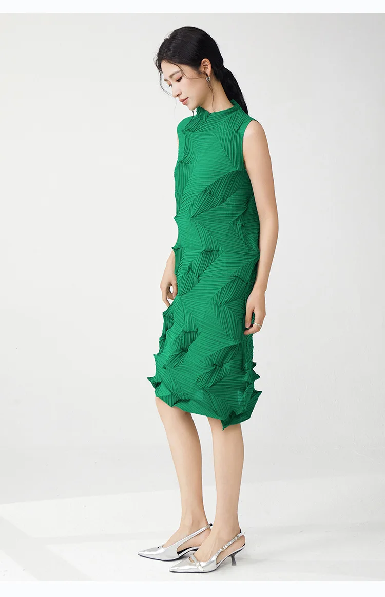 Miyake Plissierter Einfarbiger Rock 2025 Sommer Neues Kleid Elegantes Ärmelloses Loses Vielseitiges Midikleid – Detail 12