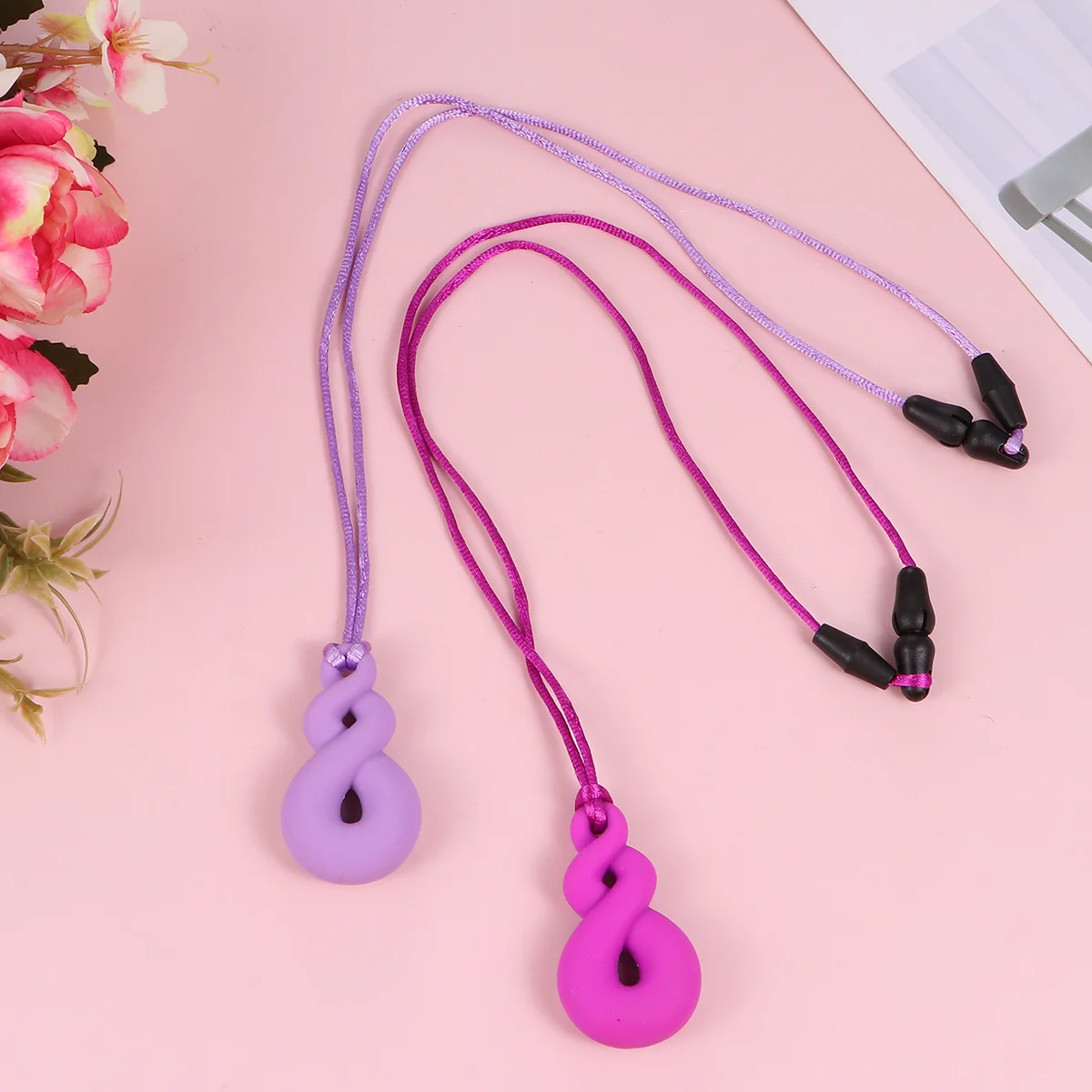 

3Pcs Baby Teething Necklace Silicone Teether Bright Chewing Necklace Teething Chain Teeth Development Silicone Teether