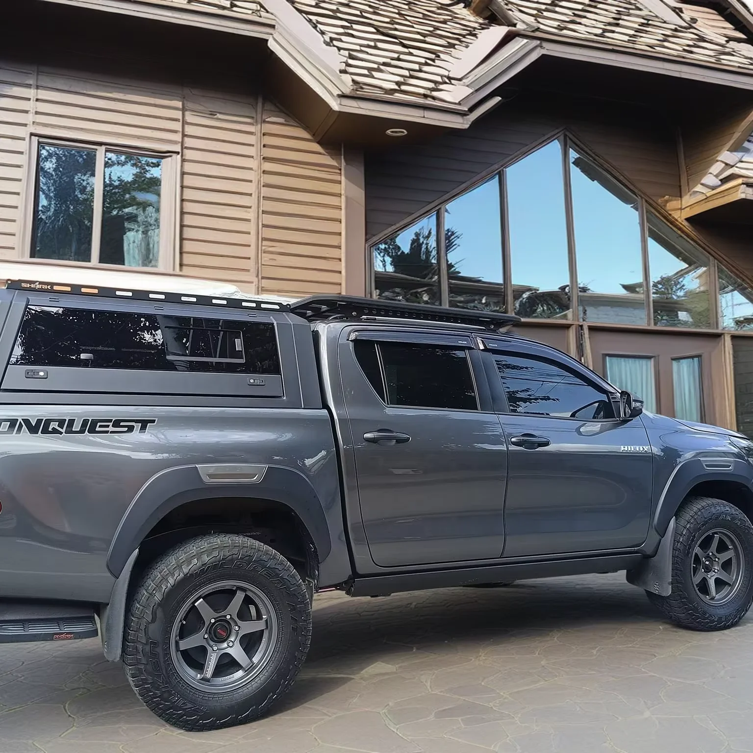 

Hot Selling Aluminum Pickup Hardtop Canopy For Toyota Hilux Tundra Canopy Waterproof Certified Truck Topper Camper Cap Tacoma