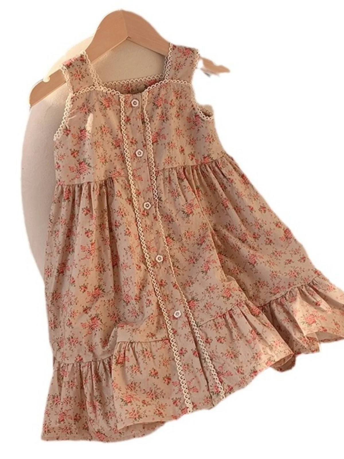 ファイオナブルな花柄レースのトリムが付いた、小さな女の子向けの2024年夏の新作韓国風スリムベストスカート、女の子の服