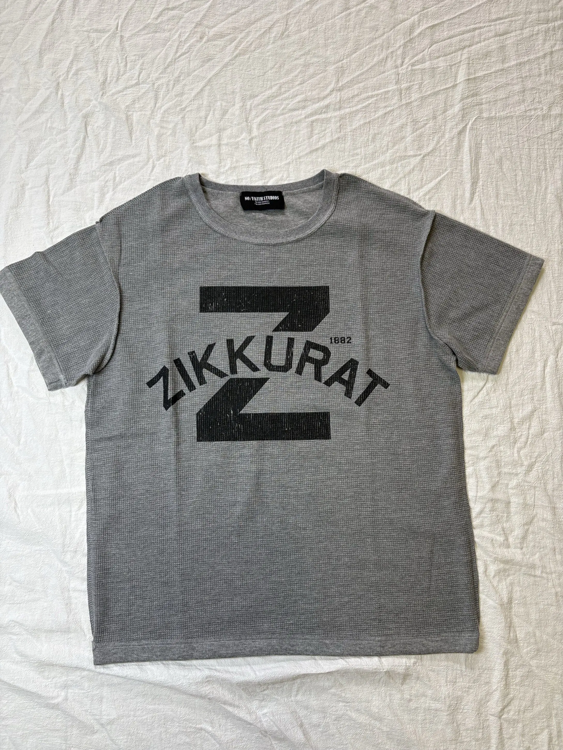 

No Faith Studios Summer Simple Grey Letter Pattern Print Foundation Short Sleeve Tee