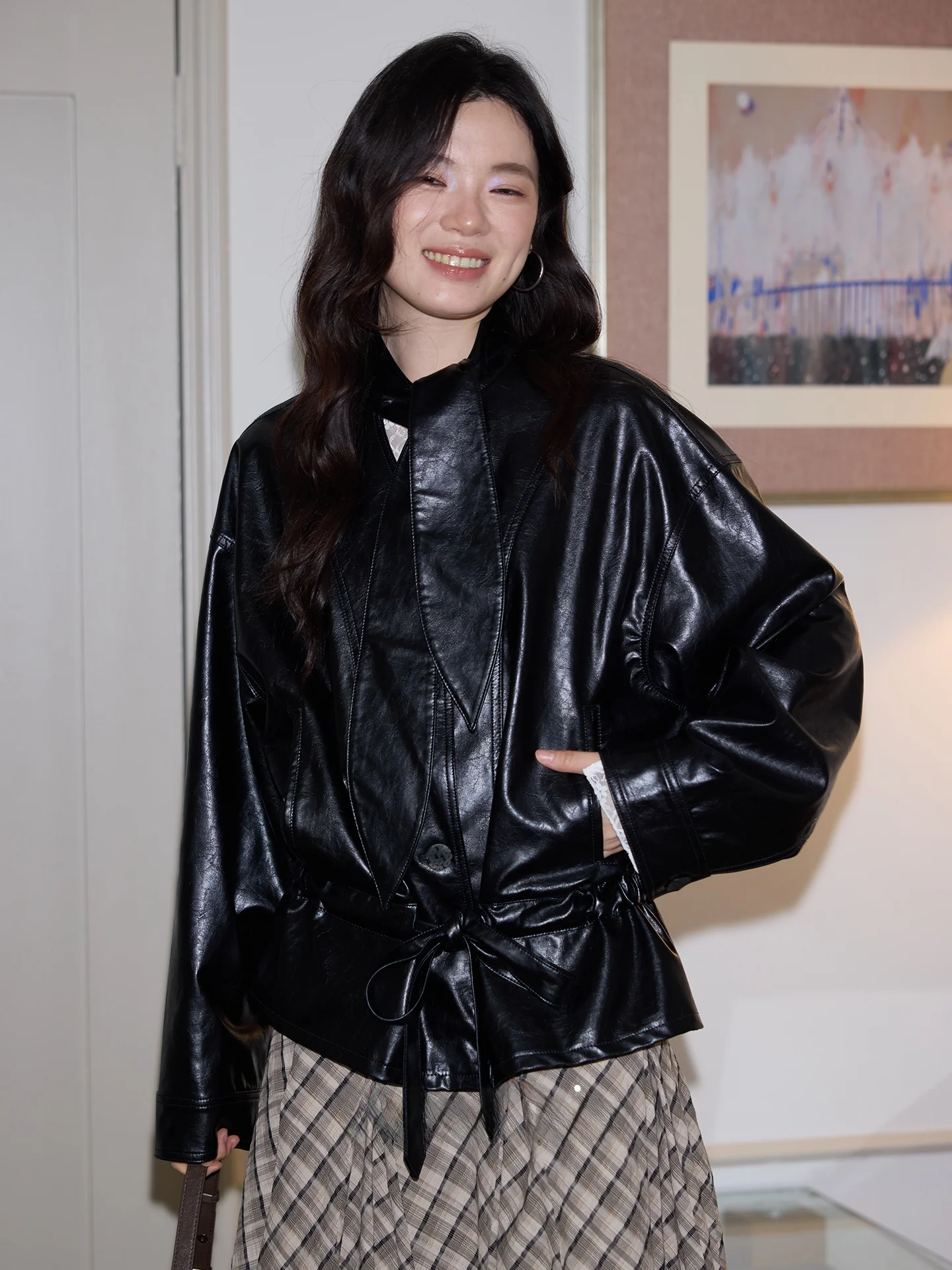 

Стильная короткая мотоциклетная куртка из искусственной кожи для женщин, черная, свободного кроя, ветрозащитная, для повседневной носки