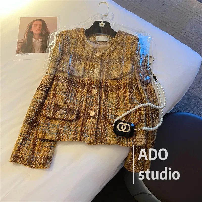 Vintage Tweed Jacket Women Elegant Cropped Plaid Coat Streetwear Korean Pockets Chic Outerwear Winter Ladies Commute Blazer New