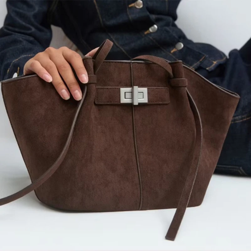 

Женская сумка-тоут с клецками под мышками, роскошный дизайн с крыльями, трендовая сумка на плечо, большая вместительная дорожная сумка, повседневная сумка-шопер для поездок на работу